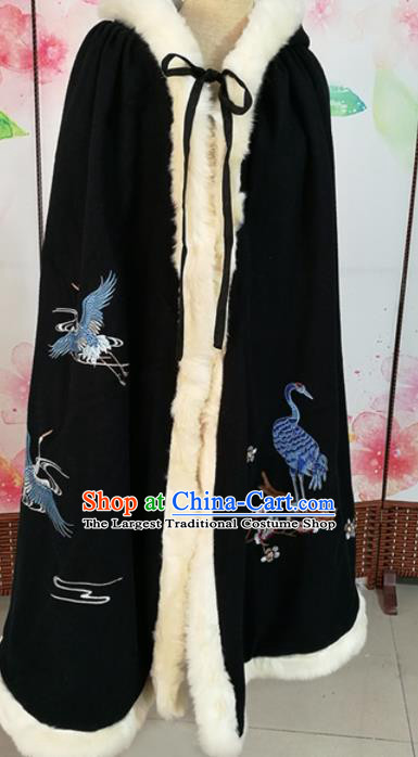 Traditional Chinese Ming Dynasty Nobility Lady Costumes Ancient Embroidered Cloak for Rich
