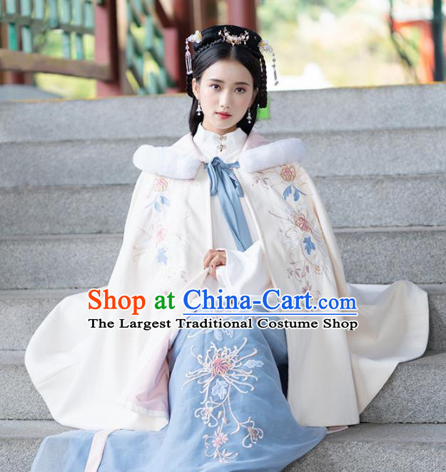 Chinese Ancient Ming Dynasty Princess Winter Costume Embroidered White Cloak for Women