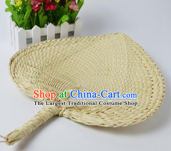 Chinese Traditional Handmade Craft Straw Braid Handicraft Cattail Leaf Fan