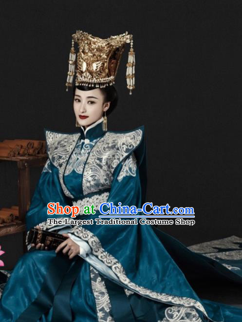 Chinese Traditional Ancient Southern and Northern Dynasties Empress Embroidered Costumes and Headpiece for Women