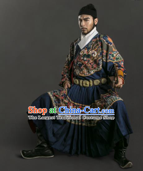 Chinese Traditional Ming Dynasty Blads Clothing Ancient Swordsman Embroidered Costumes for Men