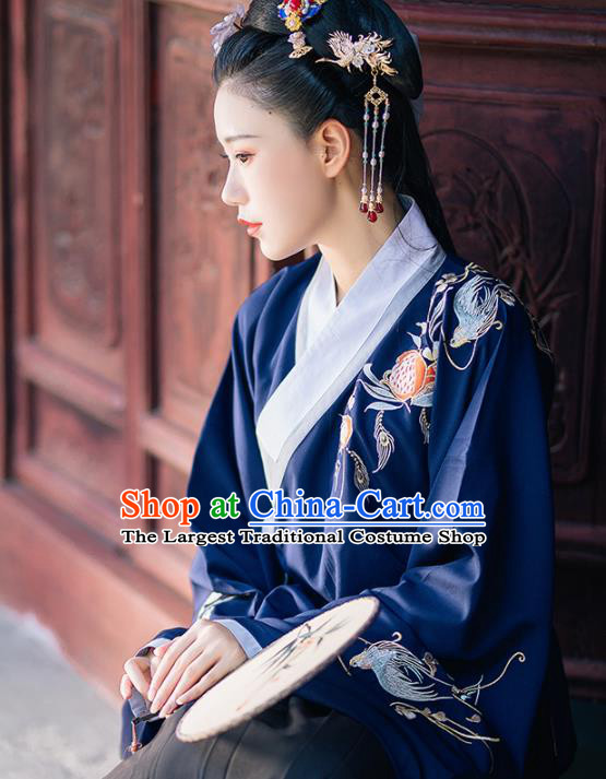 Chinese Ancient Palace Lady Hanfu Ming Dynasty Imperial Concubine Queen Embroidered Historical Costumes