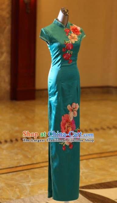 Chinese Traditional Red Cheongsam Wedding Bride Costume Compere Full Dress for Women