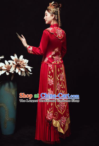 Chinese Traditional Red Xiuhe Suits Ancient Bride Embroidered Peony Wedding Dress for Women