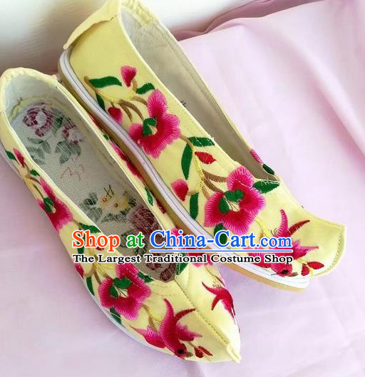 Chinese Traditional Hanfu Yellow Shoes Embroidered Shoes Handmade Cloth Shoes for Women