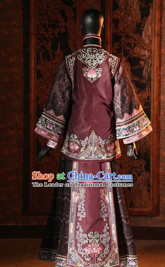 Traditional Chinese Qing Dynasty Dowager Countess Embroidered Costume Purple Xiuhe Suits for Women