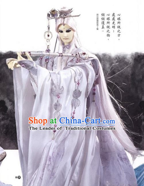 Traditional China Ancient Cosplay Royal Highness Embroidered Costume Swordsman Clothing for Men