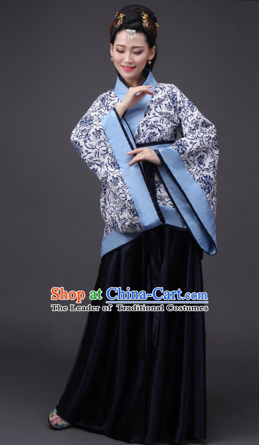 Chinese Han Dynasty Palace Princess Embroidered Costume Ancient Hanfu Curving-front Robe for Women