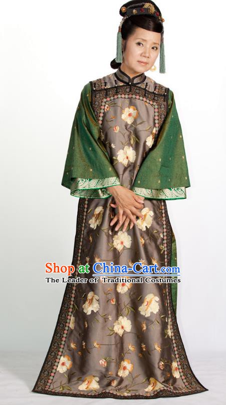 Chinese Qing Dynasty Manchu Princess Consort Historical Costume Ancient Palace Lady Clothing for Women