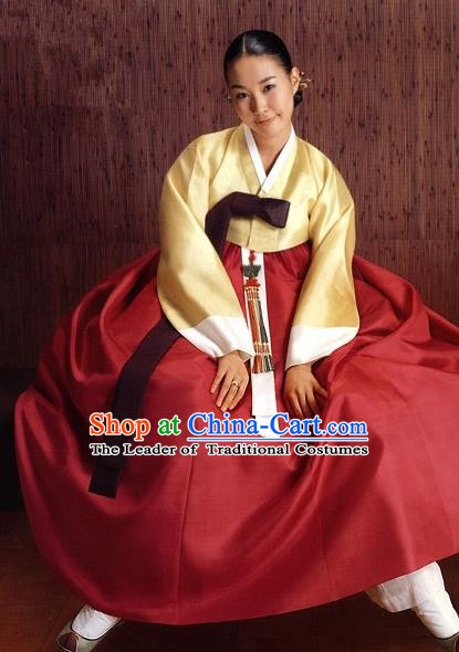 Korean Traditional Palace Clothing Hanbok Fashion Apparel Yellow Blouse and Wine Red Dress for Women
