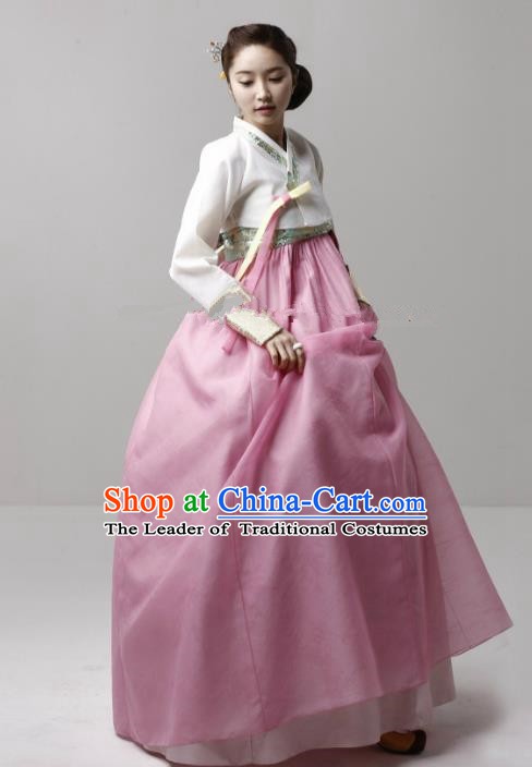 Korean Traditional Garment Palace Hanbok Fashion Apparel Costumes Bride and Bridegroom Clothing