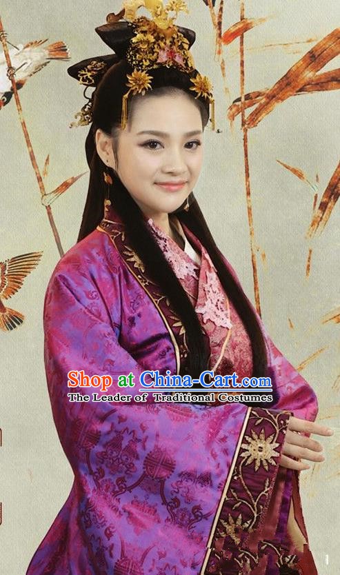 Ancient Chinese Ming Dynasty Empress Xu of Zhu Di Embroidered Dress Replica Costume for Women