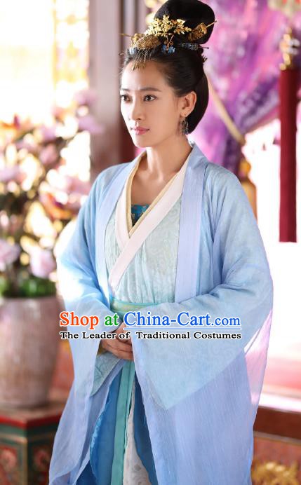 Chinese Ancient Ming Dynasty Imperial Concubine Embroidered Dress Costume for Women