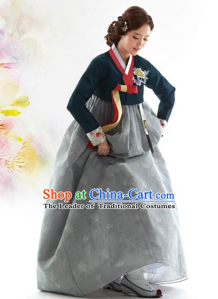 Korean Traditional Bride Hanbok Atrovirens Blouse and Grey Embroidered Dress Ancient Formal Occasions Fashion Apparel Costumes for Women