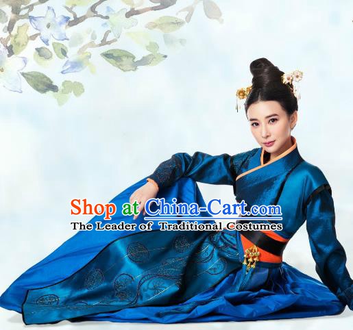 Ancient Chinese Ming Dynasty Heroine Embroidered Blue Dress Swordswoman Replica Costume for Women