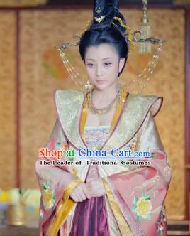 Chinese Song Dynasty Empress Wang of Zhao Kuangyin Embroidered Dress Ancient Queen Replica Costume for Women