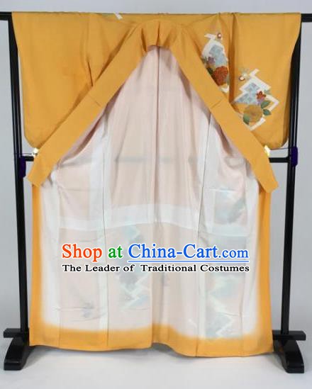 Japan Traditional Kimono Yellow Furisode Kimono Ancient Yukata Dress Formal Costume for Women