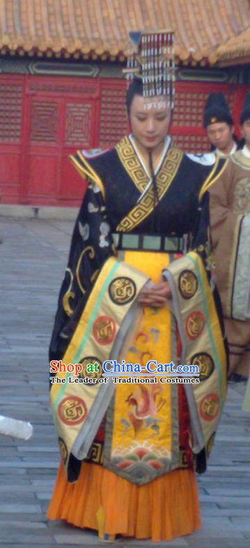 Chinese Traditional Tang Dynasty Empress Embroidered Imperial Robe Queen Wu Zetian Replica Costume for Women