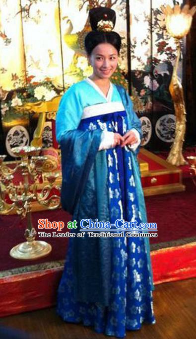 Chinese Ancient Tang Dynasty Palace Lady Wu Meiniang Embroidered Historical Costume for Women