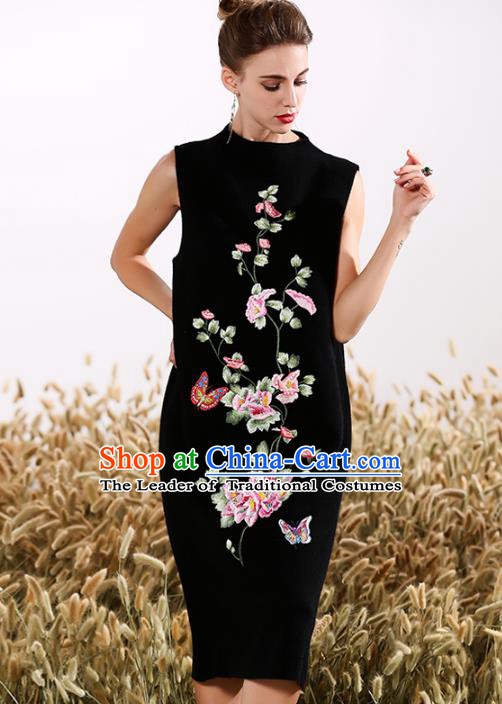 Chinese National Costume Embroidered Butterfly Black Cheongsam Vintage Qipao Dress for Women