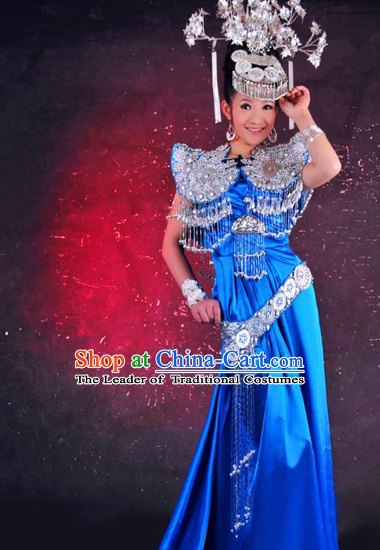 Traditional Chinese Miao Minority Nationality Costume and Headwear Complete Set for Women