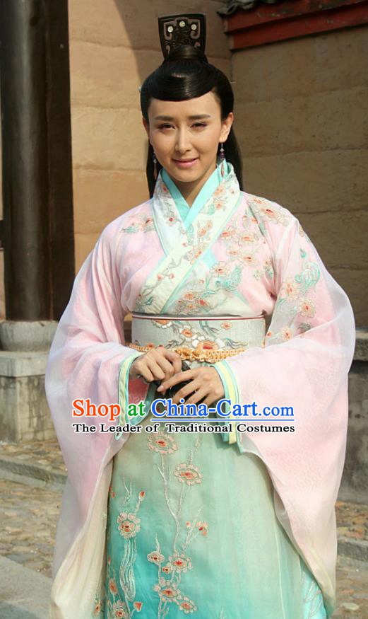 Traditional Chinese Ancient Spring and Autumn Period Qi State Imperial Consort Embroidered Replica Costume for Women