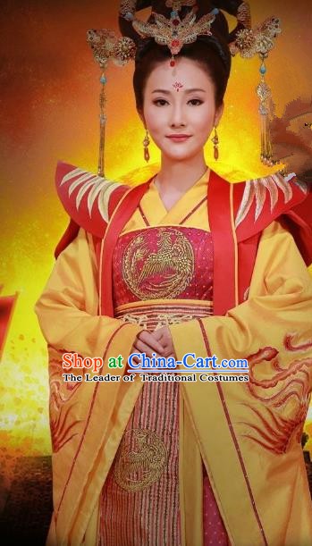 Chinese Ancient Sui Dynasty Queen Embroidered Replica Costume for Women