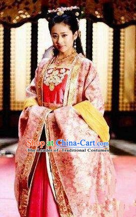 Chinese Ancient Tang Dynasty Princess Yongshou Dress Embroidered Replica Costume for Women