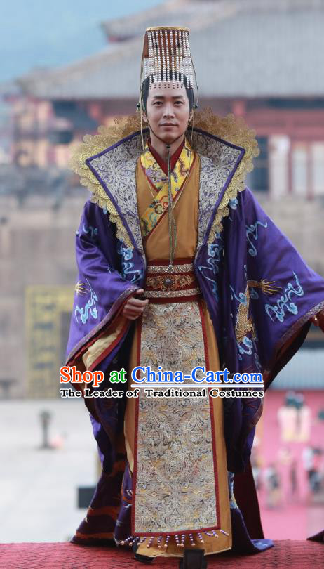 Chinese Ancient Tang Dynasty Emperor Xuanzong Lung-Chi Lee Embroidered Costumes and Headpiece Complete Set