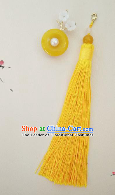 Chinese Ancient Handmade Brooch Jewelry Accessories Yellow Tassel Peace Buckle Breastpin for Women