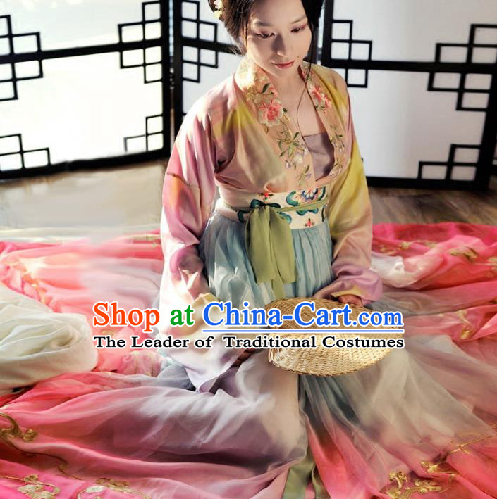 Chinese Traditional Song Dynasty Princess Hanfu Dress Ancient Nobility Lady Embroidered Clothing for Women