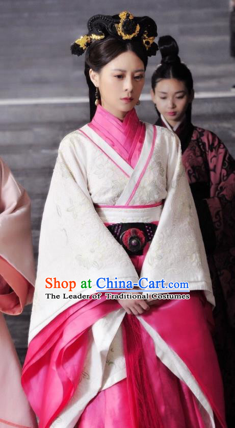 Traditional Chinese Ancient Qin Dynasty Imperial Consort Chu Embroidered Historical Costume for Women