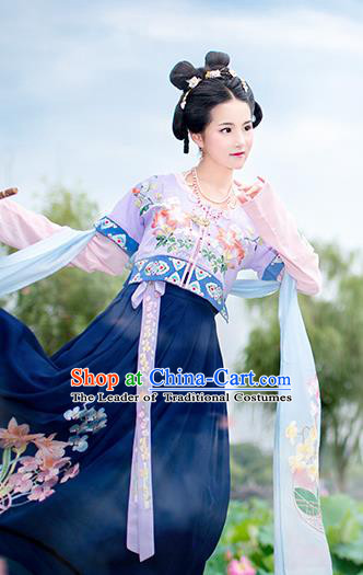 Chinese Ancient Palace Lady Hanfu Han Dynasty Imperial Concubine Queen Embroidered Historical Costumes