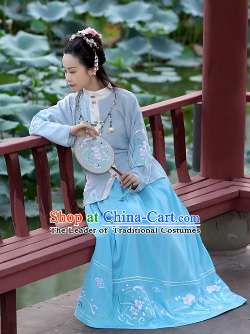 Chinese Ancient Hanfu Dress Ming Dynasty Princess Embroidered Costumes and Jewelry Accessories for Women