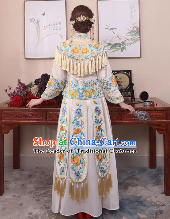 Traditional Chinese Wedding Costumes Traditional Xiuhe Suits Ancient Chinese bridal Full Dress