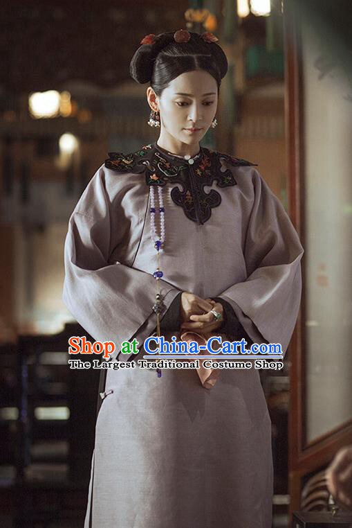 Chinese Ancient Drama Story of Yanxi Palace Qing Dynasty Manchu Imperial Consort Embroidered Costumes and Headpiece Complete Set