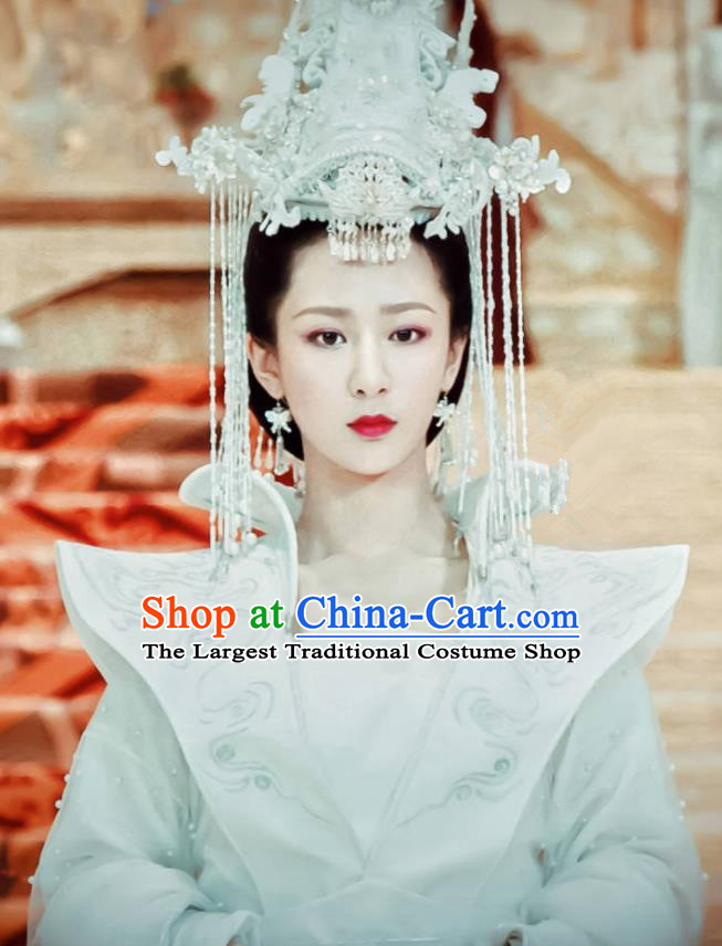 The Honey Sank Like Frost Chinese Ancient Costumes Traditional Queen Hanfu Dress