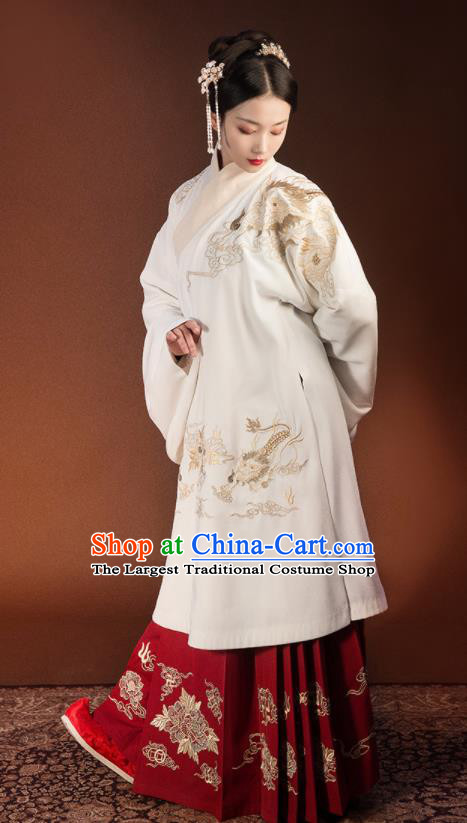 Traditional Chinese Ming Dynasty Embroidered Costumes Complete Set for Rich Women