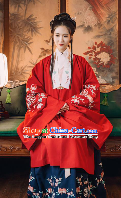 Traditional Chinese Ming Dynasty Costume Embroidered Red Cloak for Rich Women