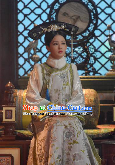 Drama Ruyi Royal Love in the Palace Chinese Ancient Qing Dynasty Manchu Imperial Consort Embroidered Costumes and Headpiece for Women