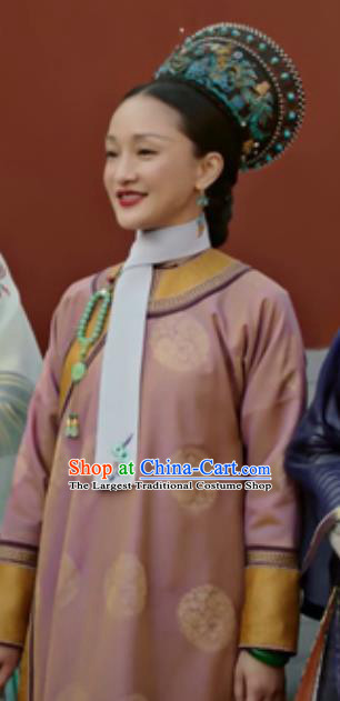 Chinese Ancient Qing Dynasty Imperial Concubine Ruyi Embroidered Costumes and Headpiece Complete Set