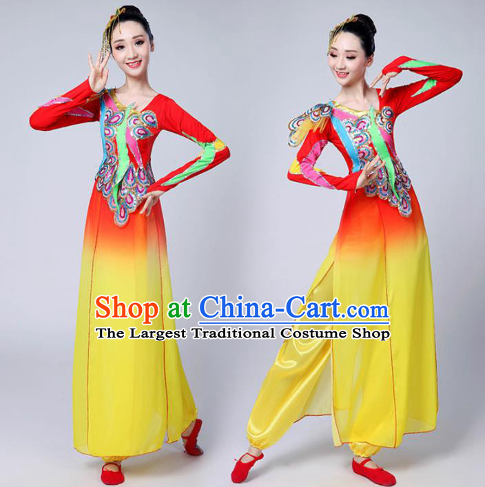 Chinese Traditional Group Dance Yangko Red Costumes Stage Performance Folk Dance Clothing for Women