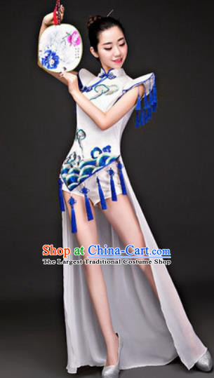 Chinese Traditional Folk Dance Drum Dance Costumes Group Dance White Dress for Women
