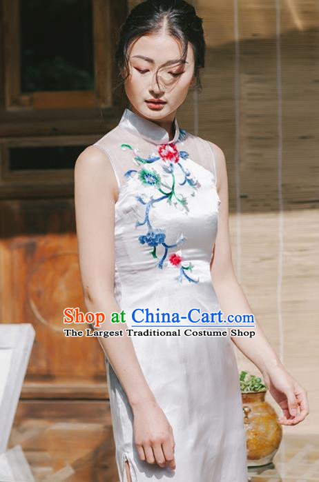 Chinese Traditional Costumes National Qipao Dress Classical White Silk Cheongsam for Women