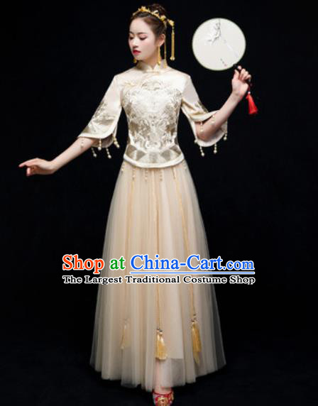Chinese Traditional Embroidered White Wedding Dress Cheongsam Ancient Bride Handmade Xiuhe Suits Costumes for Women