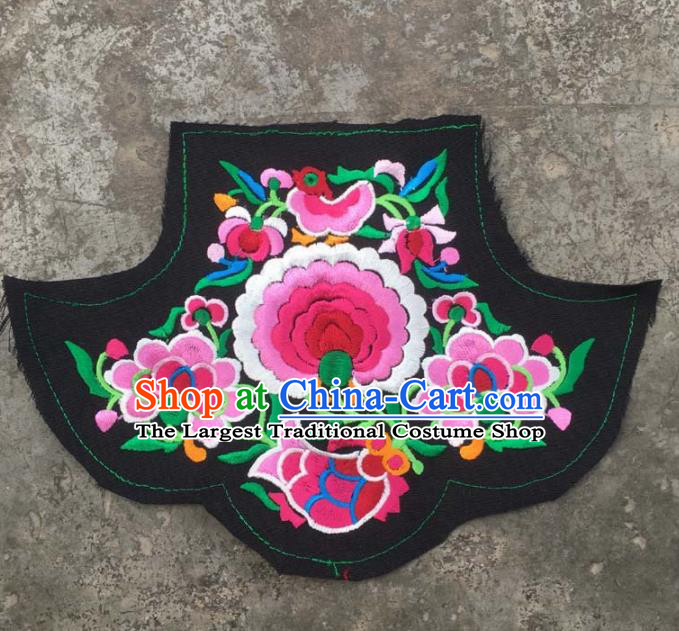 Chinese Traditional National Embroidered Peony Lotus Black Dress Patch Embroidery Cloth Accessories