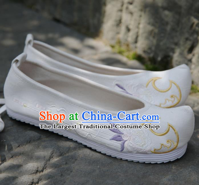 Traditional Chinese National Embroidered White Shoes Ancient Princess Cloth Shoes Handmade Hanfu Shoes for Women