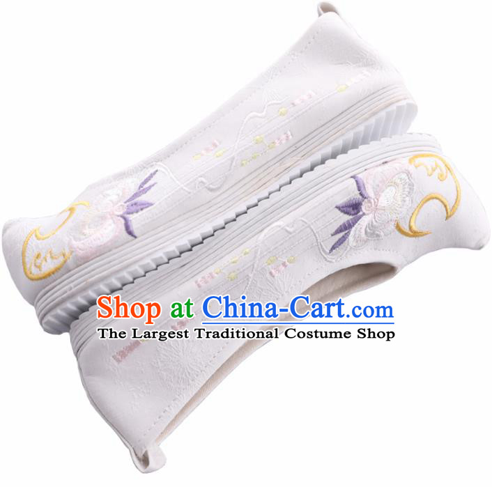 Traditional Chinese National Embroidered White Shoes Ancient Princess Cloth Shoes Handmade Hanfu Shoes for Women