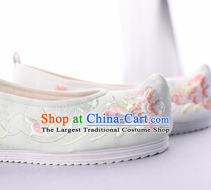 Traditional Chinese National Embroidered Green Shoes Ancient Princess Cloth Shoes Handmade Hanfu Shoes for Women