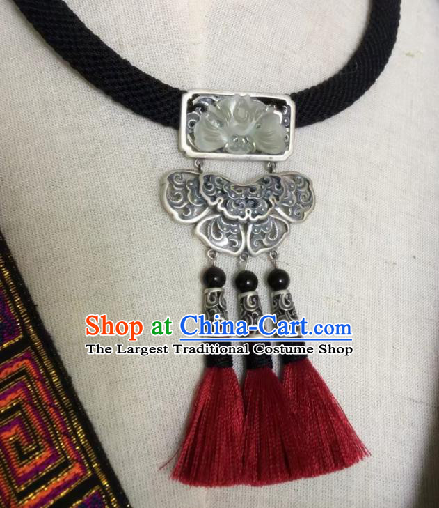 Chinese Traditional Ethnic Tassel Necklace Accessories Nationality Silver Butterfly Necklet Pendant for Women